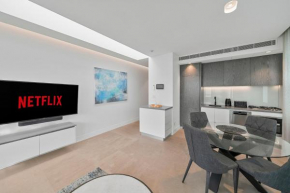 Inviting 2BR Unit with Parking near Coogee Beach, Sydney